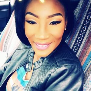 Meet your Posher, Camelia